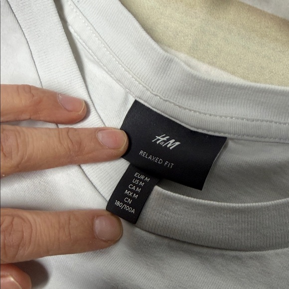 H&M the great summer tour white Tee with Yellow  lemon Graphic size medium - Picture 4 of 6